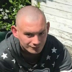 Tesco radio nagyon jo xdddd