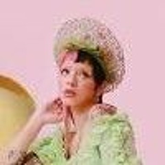 Melanie Martinez Hawaii space guitar (freestyle) join metamorphosis