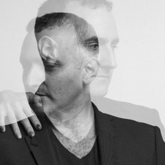 Eyal Erlich - It Don't Seem Right- Live from Levontin