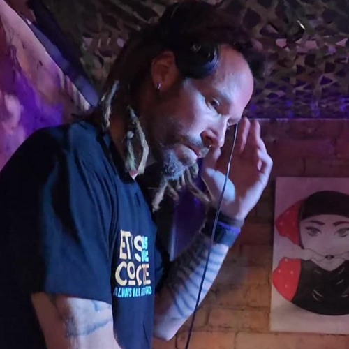 Liquid into Dust-Dustywingz DnB mix