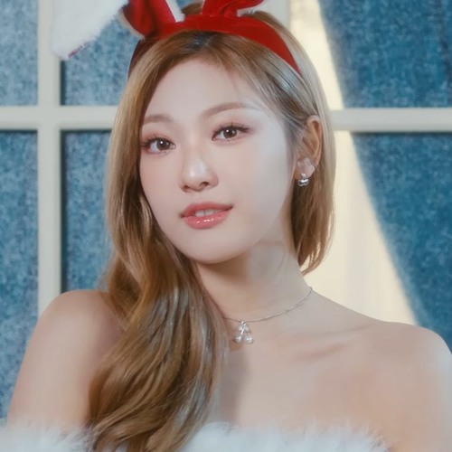 Stream RED VELVET X AESPA - BEAUTIFUL CHRISTMAS [10D USE HEADPHONES!] 🎧
