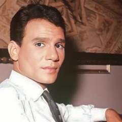 مداح القمر - عبد الحليم حافظ 🤍