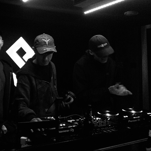 001 groove session