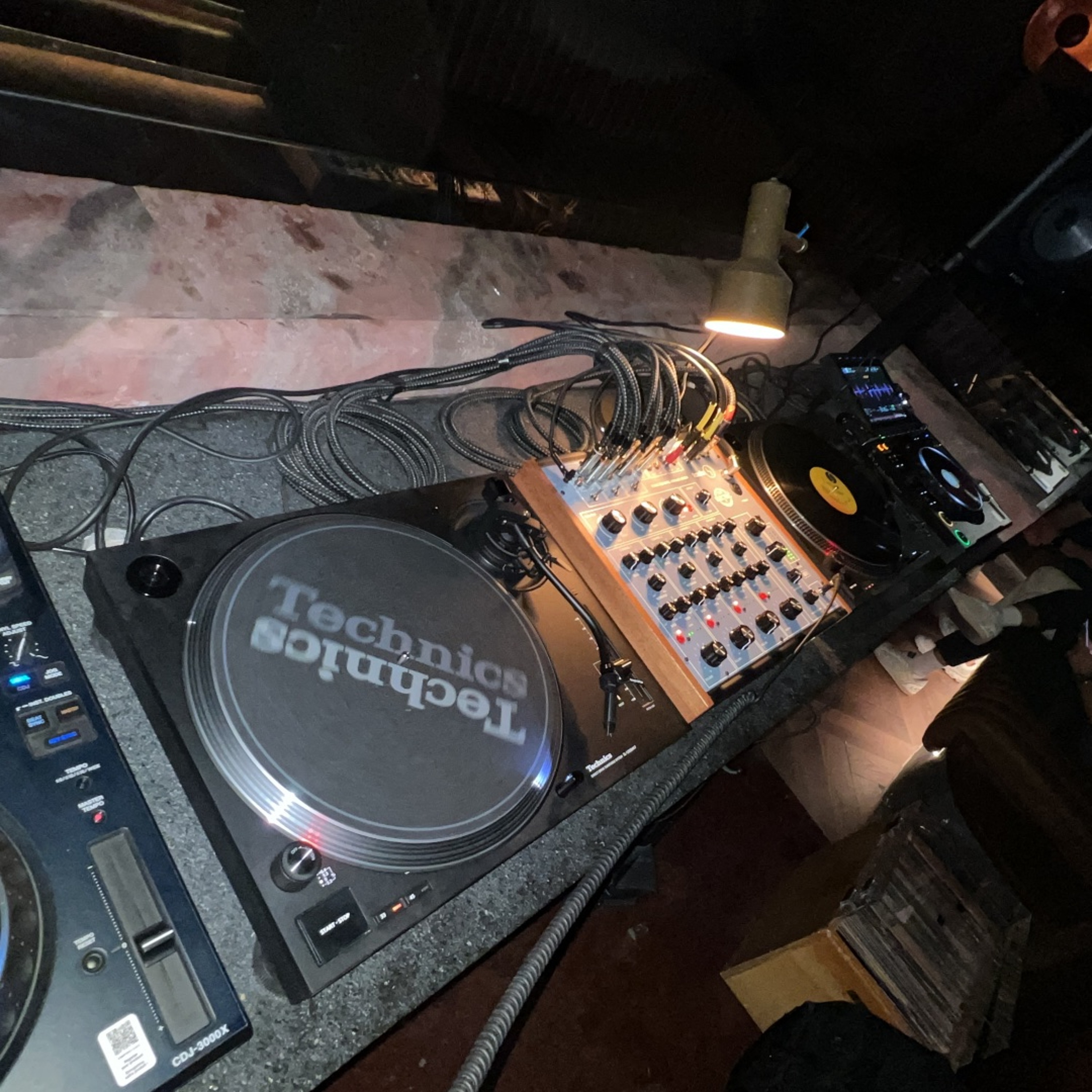 6 Hour Vinyl set episode artwork