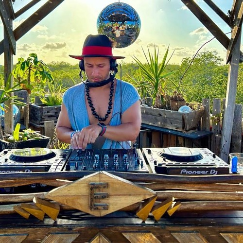 Jonathan Vizcuña | Afro & Latin House Sunset Mix 2024 | By  @EPHIMERATulum