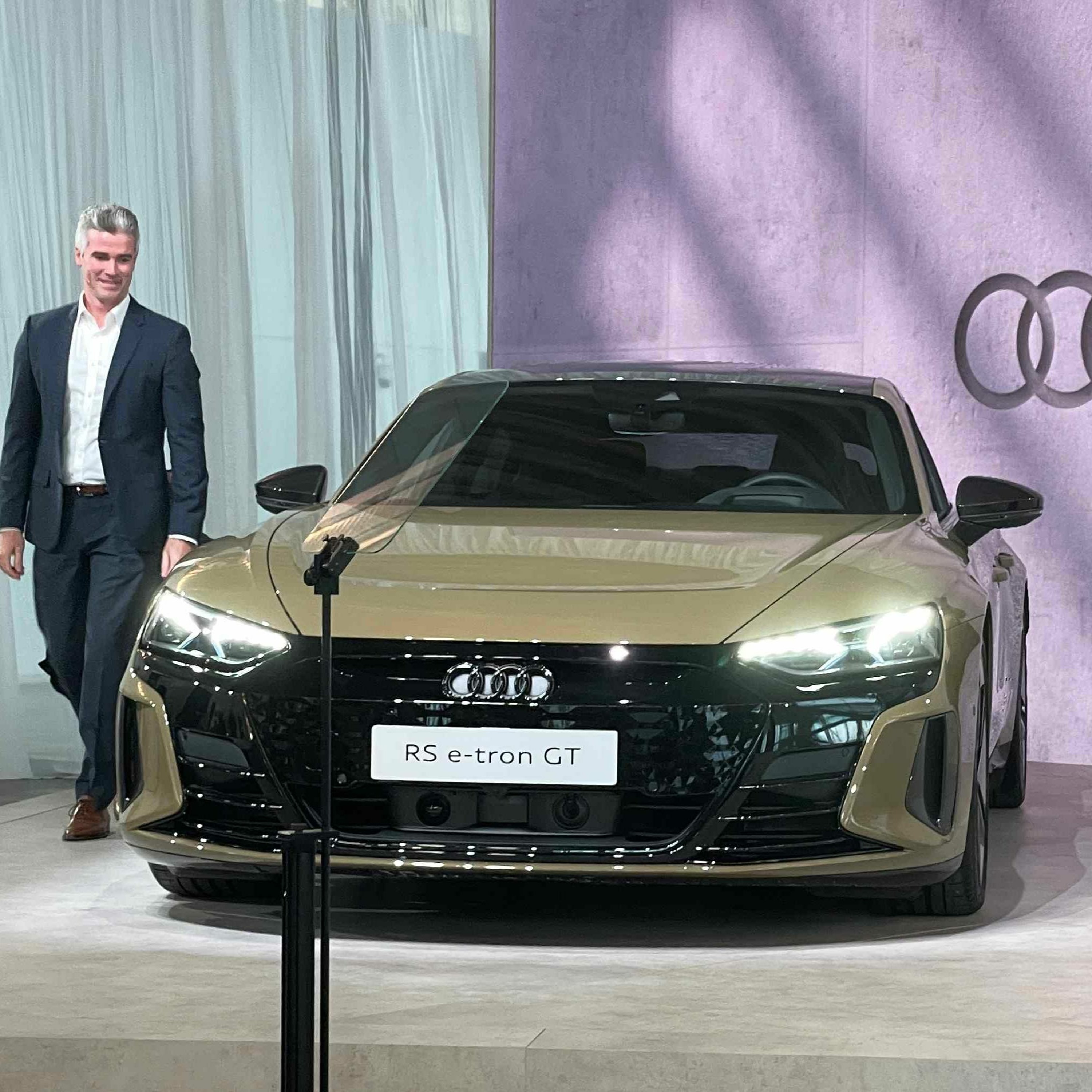Overdrive: Three new EVs: Kia EV6, BYD ATTO 3, Audi e-tron GT: Canberra’s charging woes thumbnail