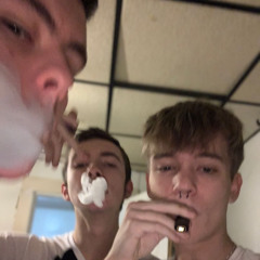 longlive333 ft. Cammy!sTra$h (prod. mathiastyner)