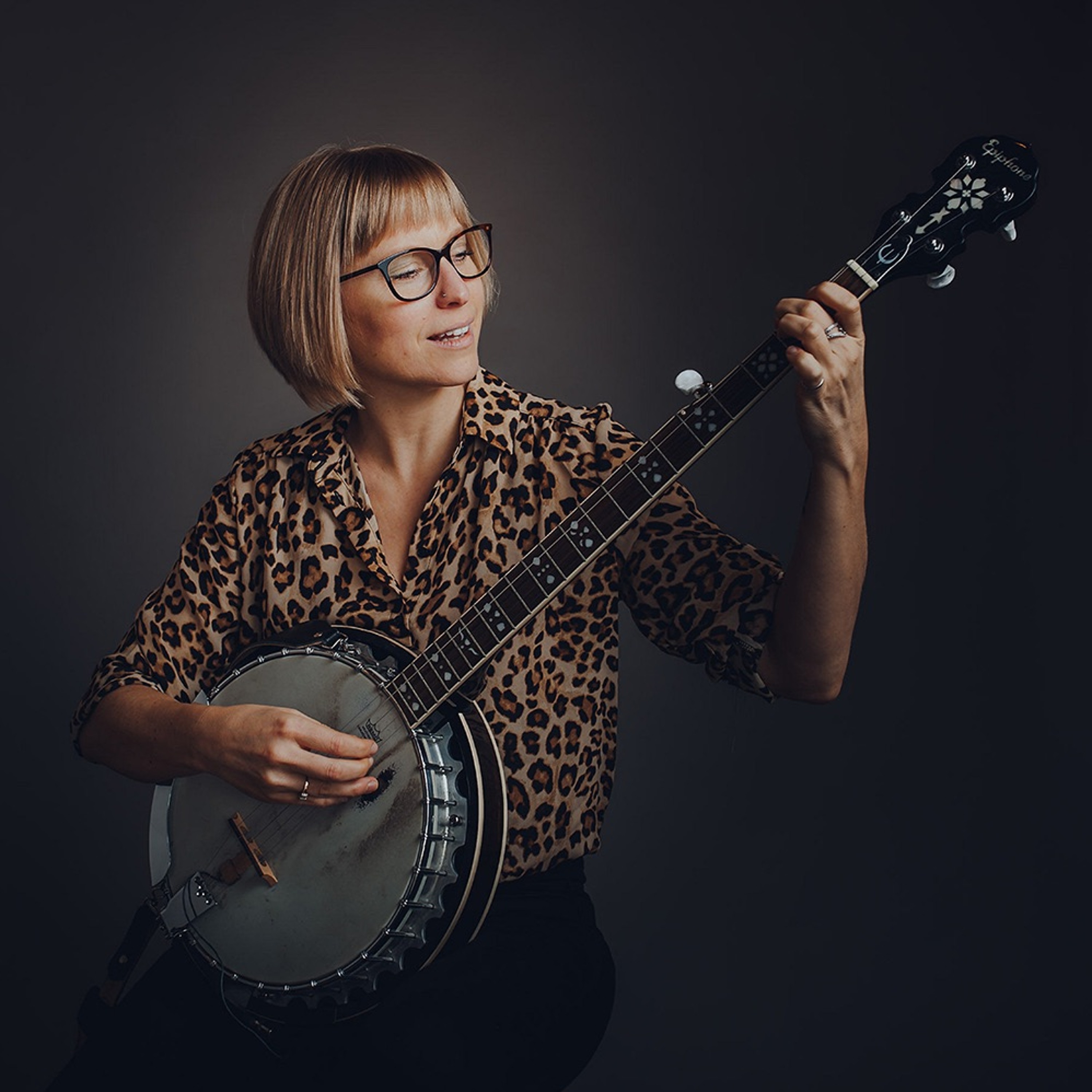 Folk Roots Radio... with Jan Hall