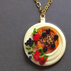 BREAKFAST NECKLACE