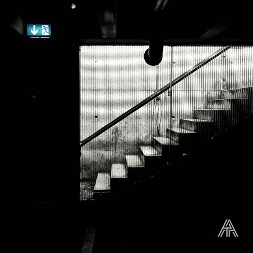 Premiere: Axel Thesleff - Timeflow