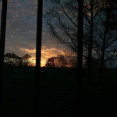 looming home office