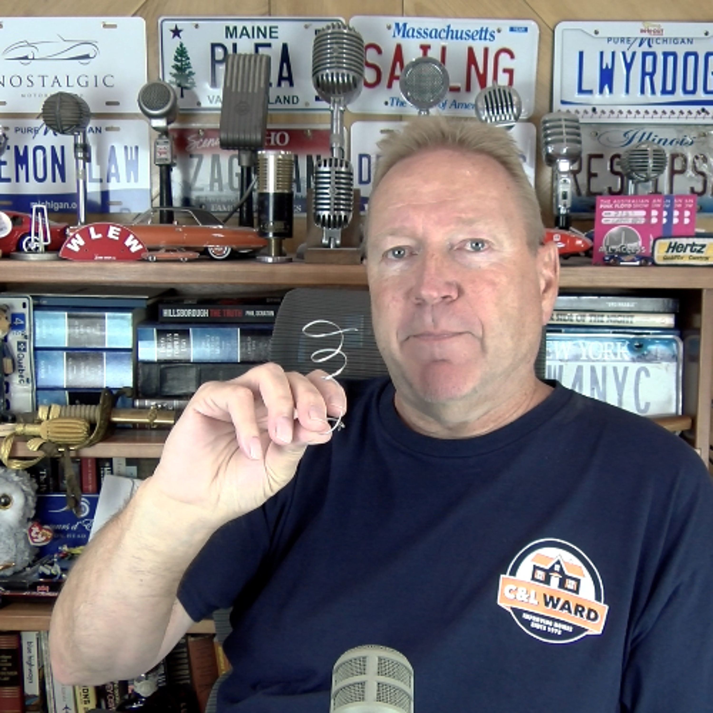 Man Loses Everything When Someone Else Didn’t Pay a Bill Man Loses Everything When Someone Else Didn’t Pay a Bill