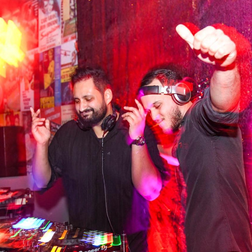 AIXX at Hitch Bar 30/08 - SET