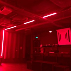 THE WAREHOUSE RESIDENT NIGHT CLOSING SET (4/6) - QUYNH