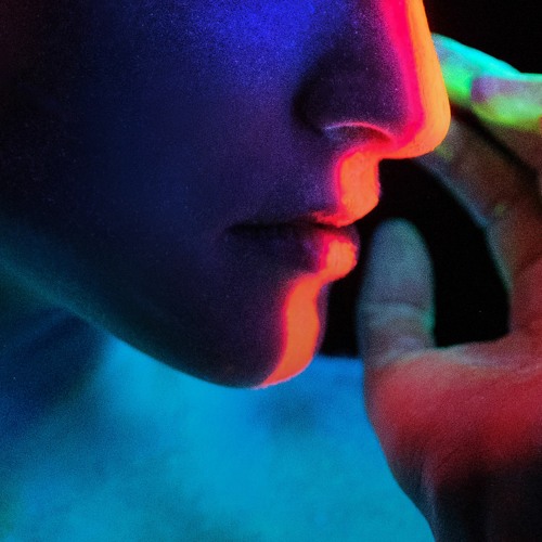 premiere | Kris Davis - Baka | Frau Blau