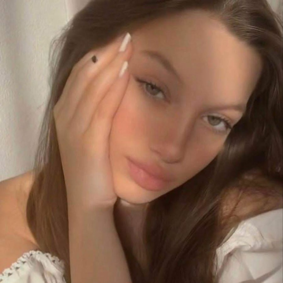 Gey buzuq porno onlayn Xotin dosti va eriga uy berishga rozi boldi