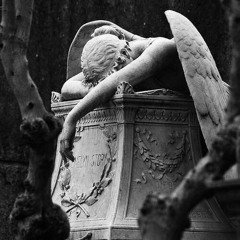 -statue.CLİPSz;