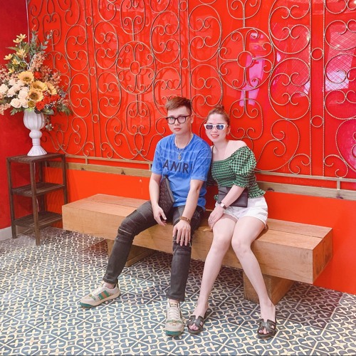 ảo gái làm hàng a tê tái