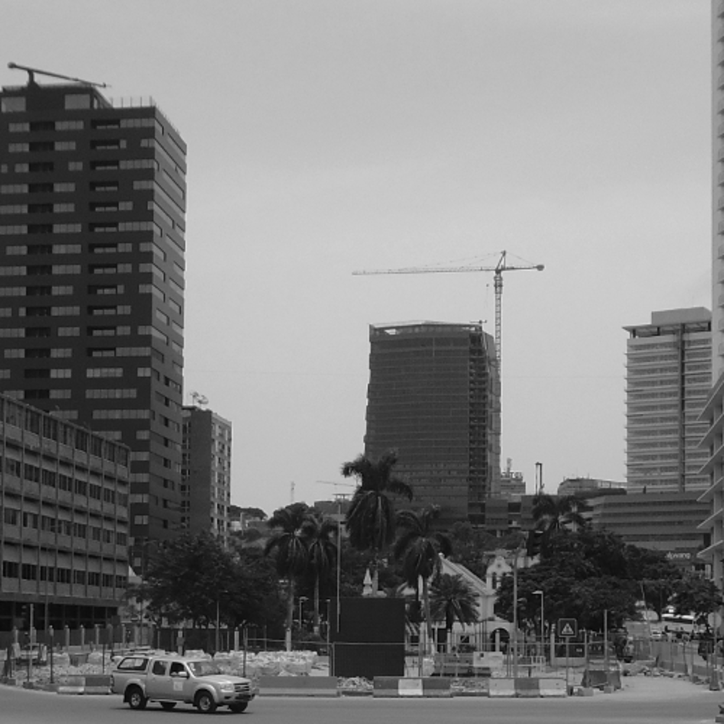 Cities #713 - Luanda [Deep House - Easy Listening] episode artwork