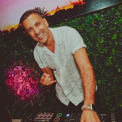 FREE DOWNLOAD - Fade Vs Touch Me - Stuart Ojelay Mash Up