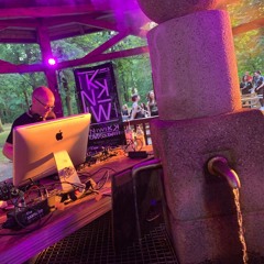 Deepglow_Fete de la Musique_Es ravt um die Quelle