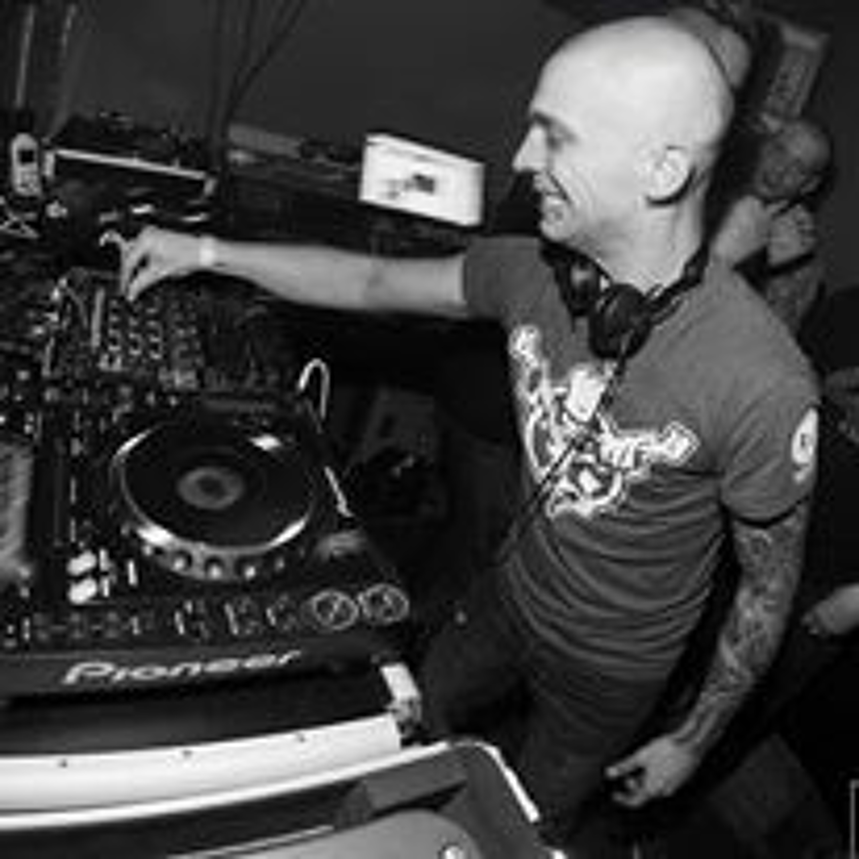 Sonik The Rebel - Remember Of La Bush Mixe Part2 @ Home 08.04.2020 episode artwork