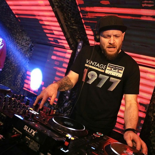 Crazy Daisys Back To Back Summer Promo