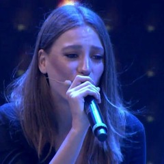 Serenay Sarıkaya - Telefonun Başında