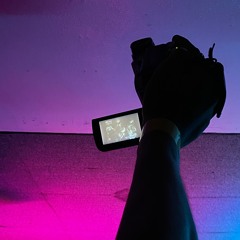 👾
