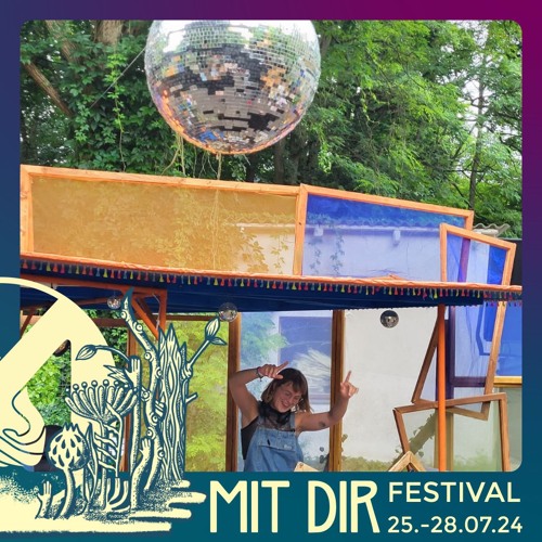 Lea Chuga auf der Disco Rikscha @ MIT DIR Festival 2024