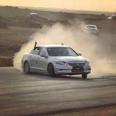 ترد مهموم ولا اهتملك
