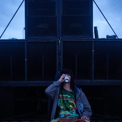 hardcore techno right from the get go