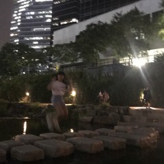 Raise y_our glass_허윤진