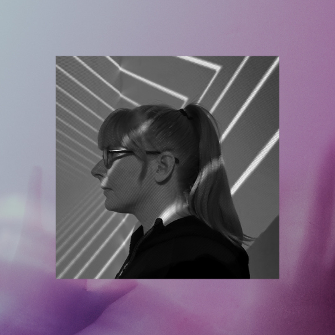 Stream 049 - Erika - fabric podcast by fabric | Listen online for