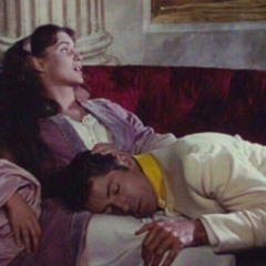 احب صُوته لاذبل حزّة النوم ♡