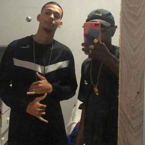 EMPINA A BUNDA PEDE PRA EU BATER-SENTE TESAO NO LUGAR DE DOR - DJ LZ