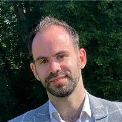 Michaël AZERHAD se met à nu dans ce podcast et nous raconte tout son parcours !