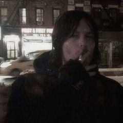 ты должен плакать под эту песню