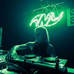 NANINA - Serving Groove @ NITRO (Hardgroove/Club Set)