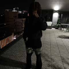 Squillo - Knee High (Prod. 20mop)