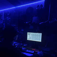 ÉMERAUDE (Prod by lucwhatscooking)