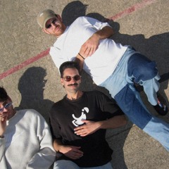 PREMIERE : Not Without Friends - Other Halves