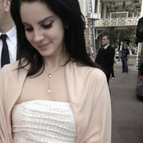 Lana Del Rey - Is It Wrong?