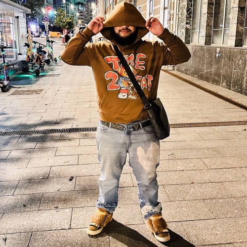 Famous Flex$