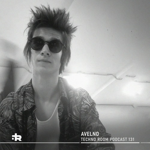 Techno Room PODCAST 131: AVELNO