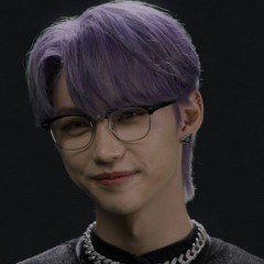 Stray kids\Surfin 𝓢𝓹𝓮𝓮𝓭 𝓾𝓹
