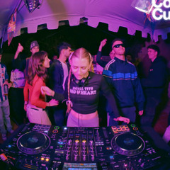 Heavy HardGroove & Nostalgic Trance Set At a Backyard House Party | ALBA FRANCH