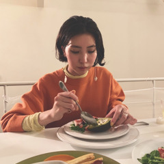 ordinary days feat.Sara