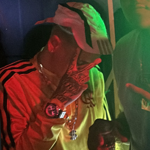 FAIXA PODCAST 002 - APAGA A LUZ E TOMA VS VEM DE BOCA ((DJ ZH DO S.A)) RITMADA