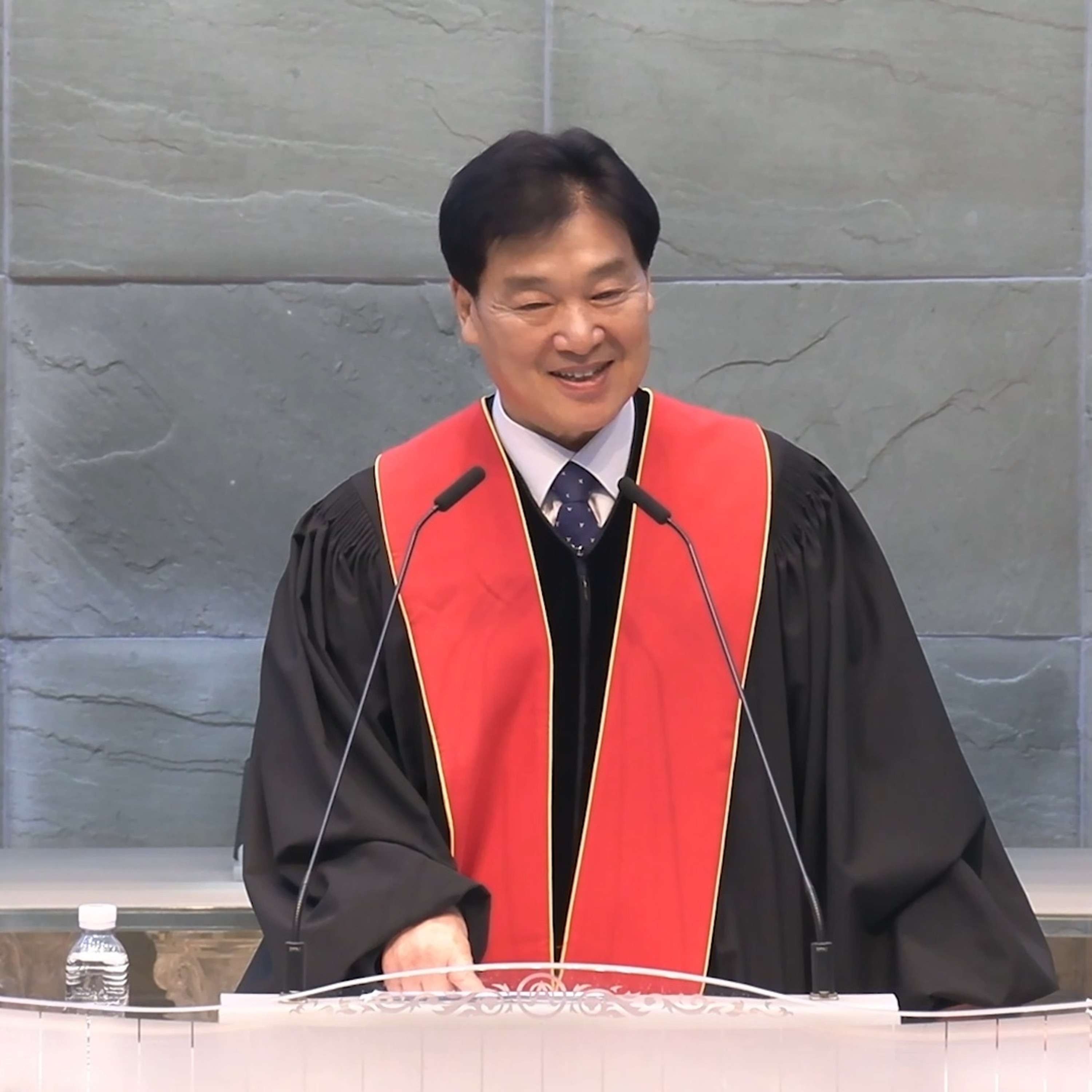 20260524_주일오전_하나님 앞에서 교만하지 말고, 이웃과 형제를 사랑하라(옵1:3-4, 요13:35)
